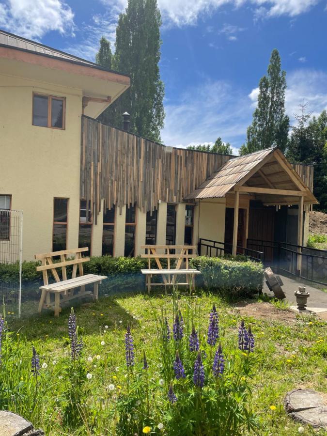 Aldea Patagonia Hostel Coyhaique Exterior photo